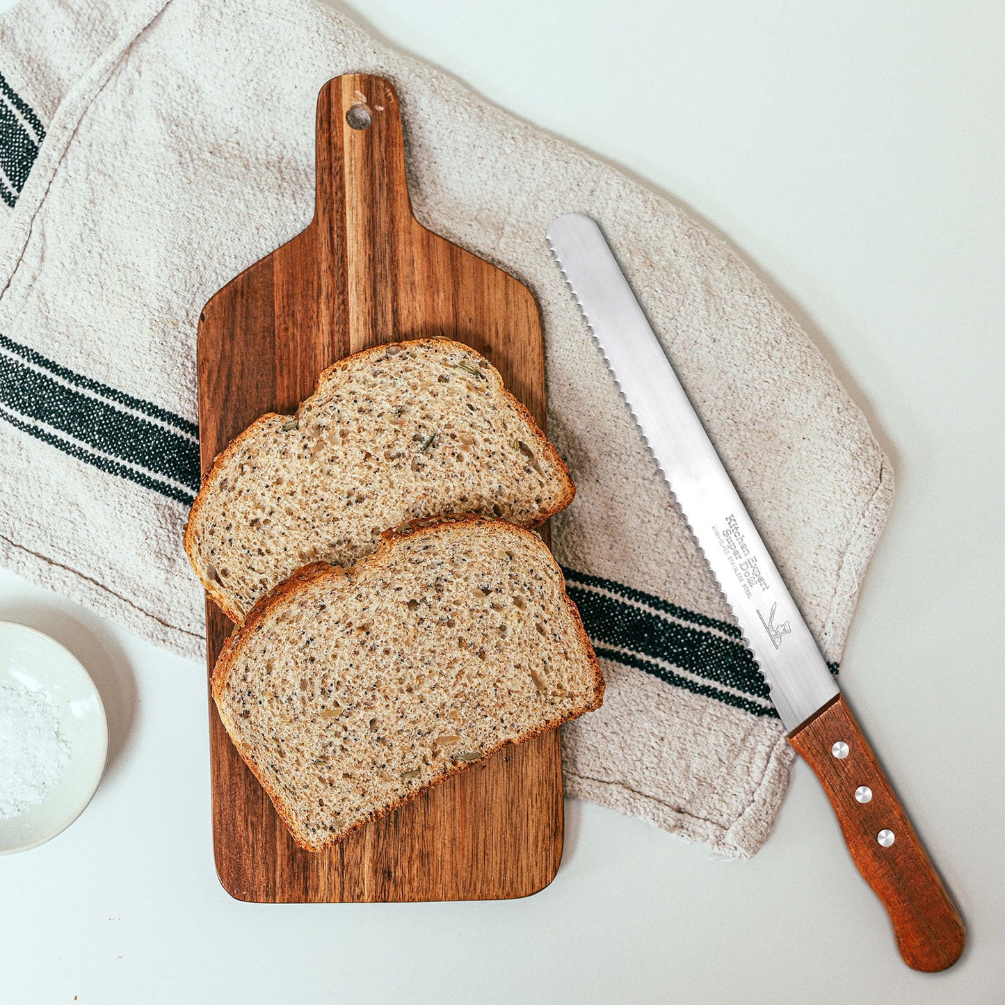 ZOUYUE Ultra Sharp Serrated Bread Knife for Homemade Bread with 10.5 Inch Wide Wavy Edge